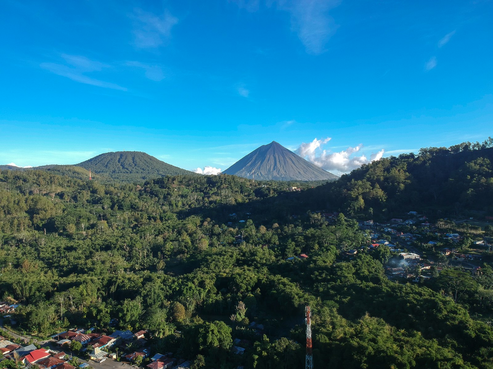 Mount Inerie cone above Bajawa highlands