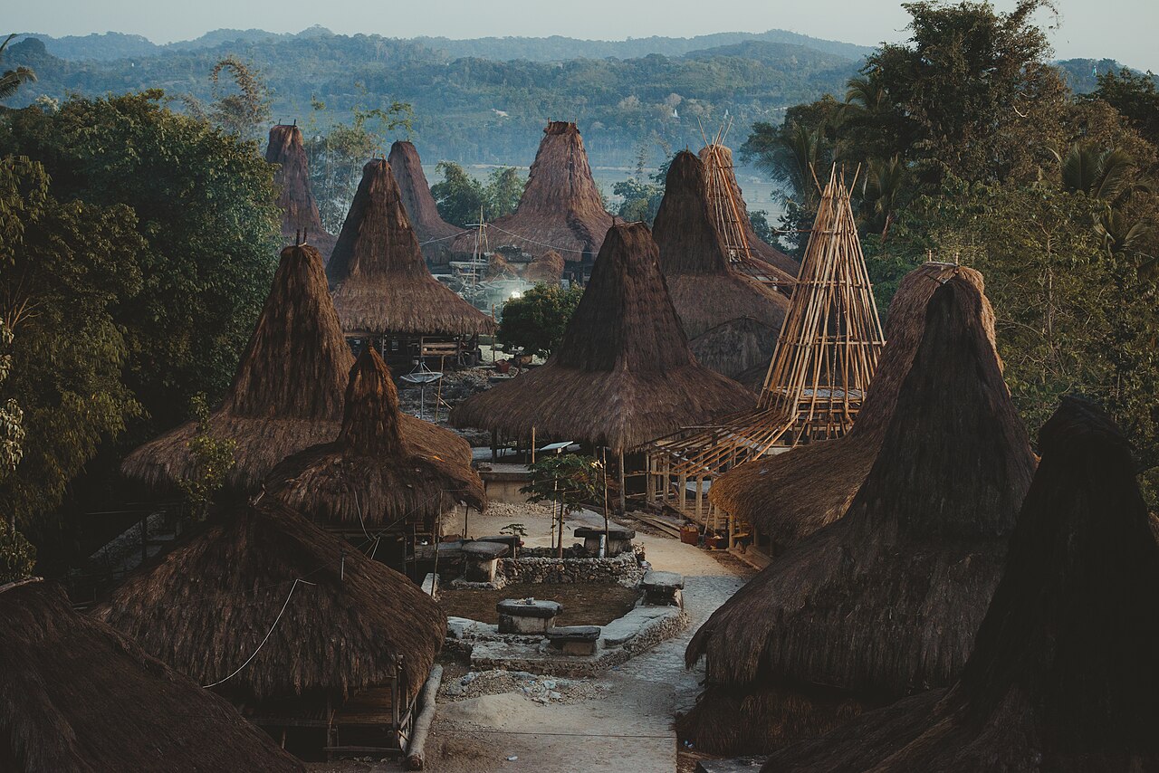 Soaring uma mbatangu roofs at Kampung Praijing
