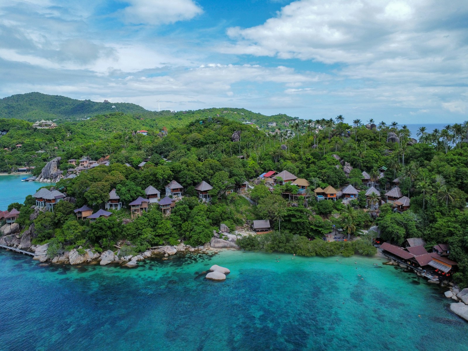 Koh Tao coastline with clear turquoise water