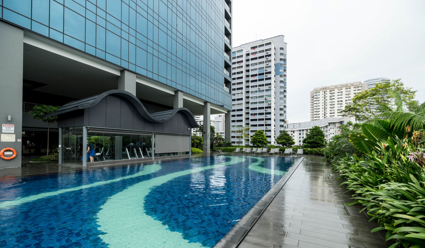 Hotel Boss (Lavender) Whatzub Travel